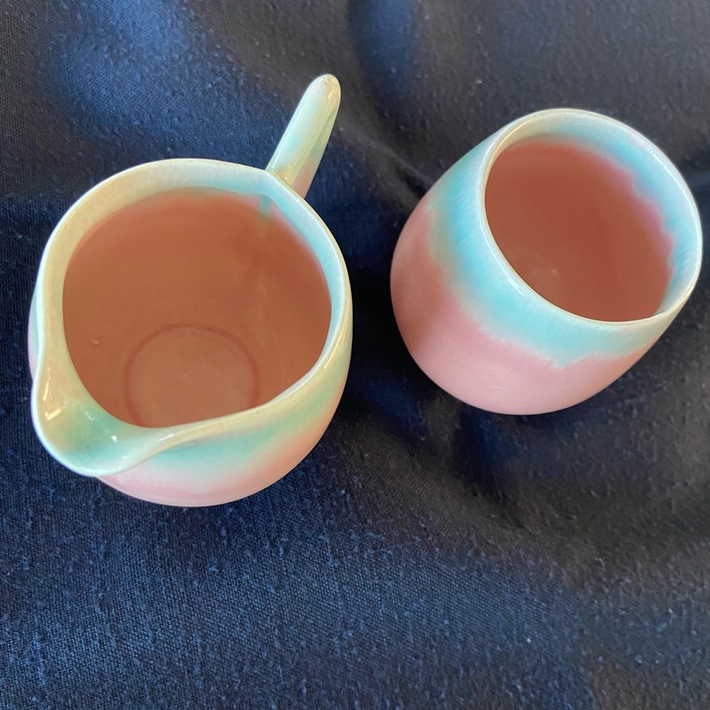 VINTAGE CREAMER AND SUGAR BOWL - Picture 2 of 7
